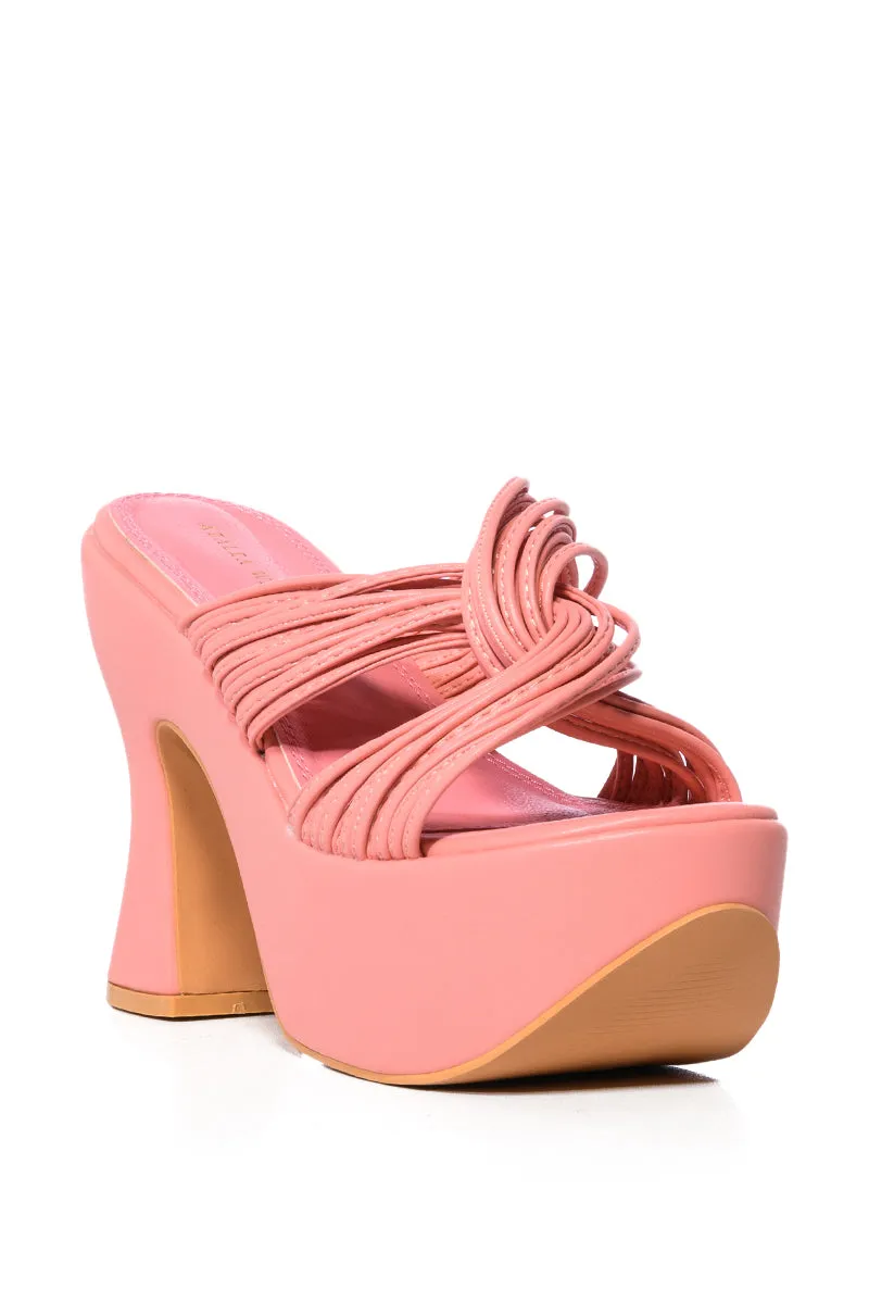 AZALEA WANG GAIL PLATFORM CHUNKY SANDAL IN PINK