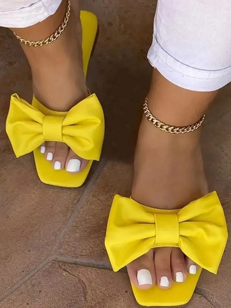 Bowknot Decor Square Toe Flat Sandals