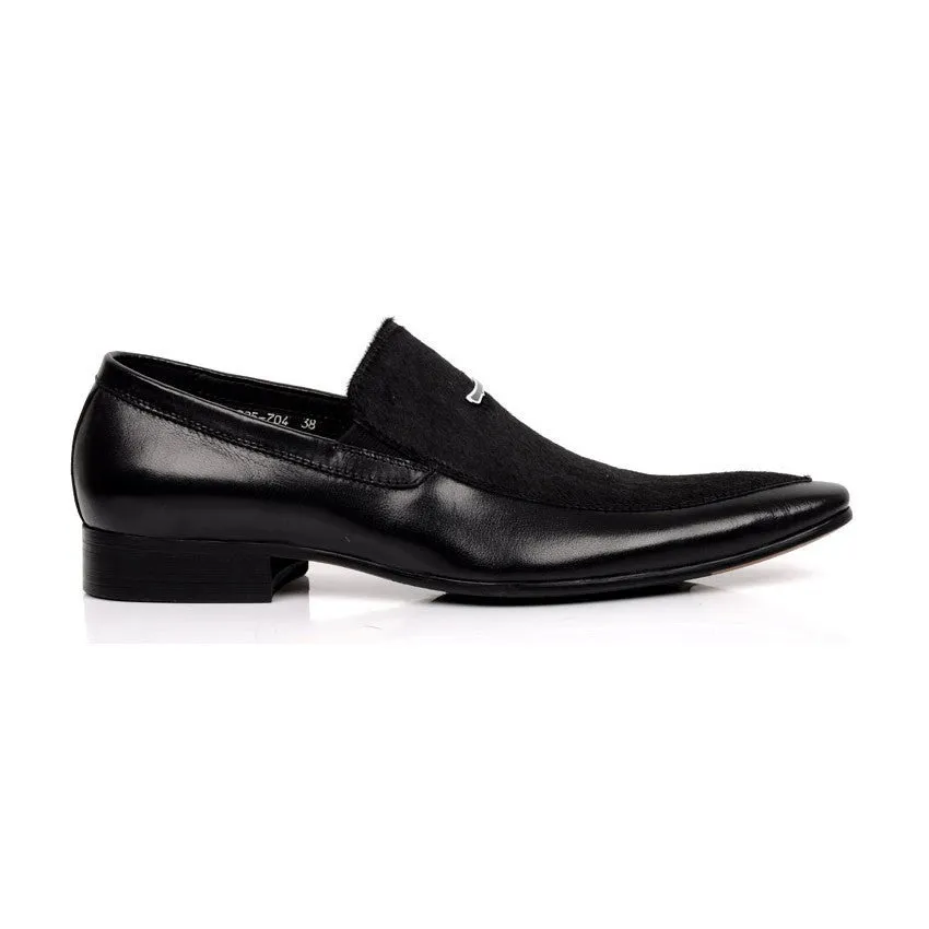 Italian Style Mens Loafers Shoes with Buckle Details For Men With Strong Character