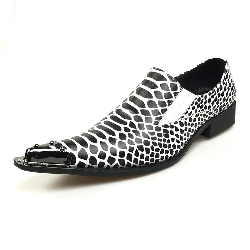 Snake Pattern Pointed Toe Men Loafer Shoe with Toe Metal Detail